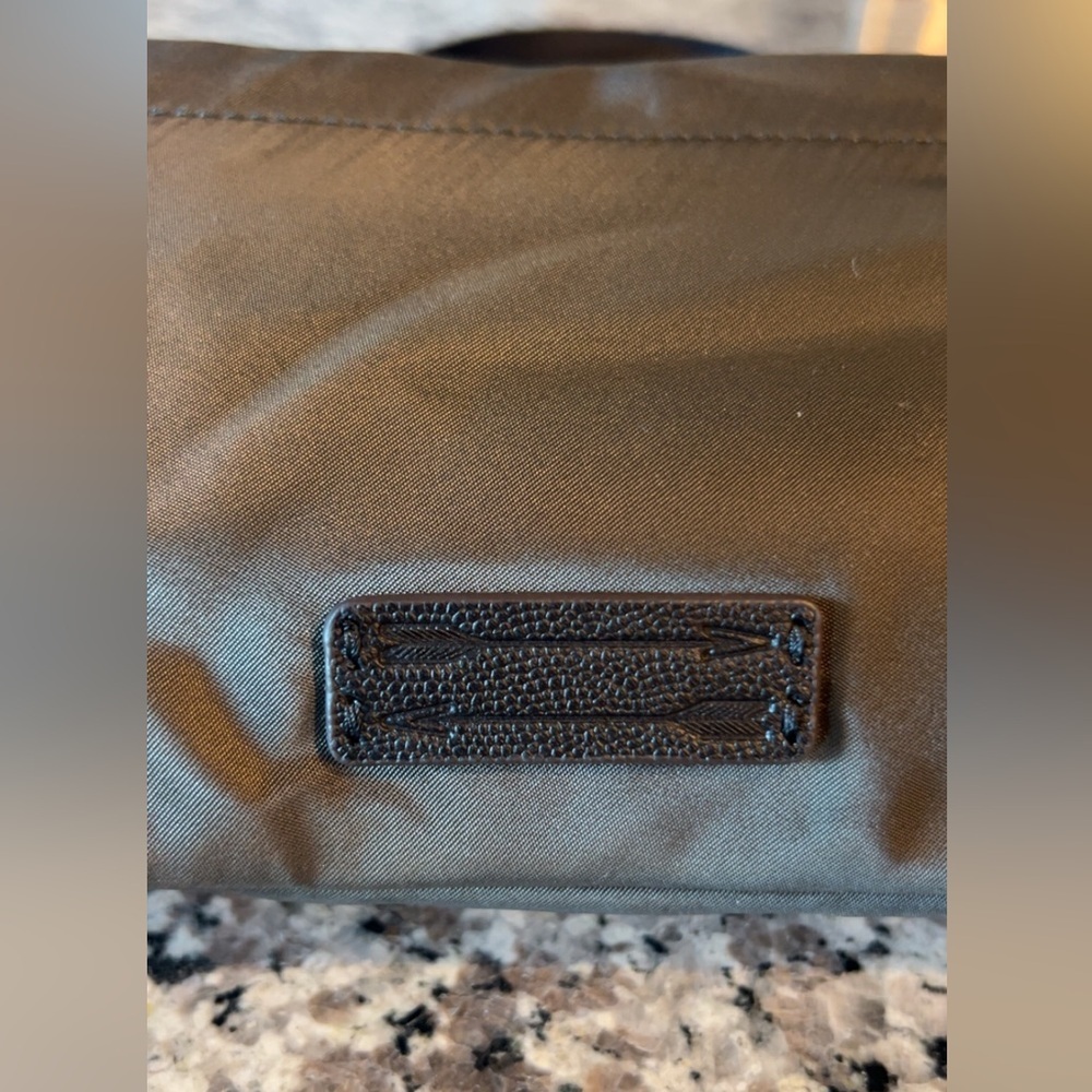 Uri Minkoff Fanny Pack Bag with Black Strap. - Picture 4 of 8